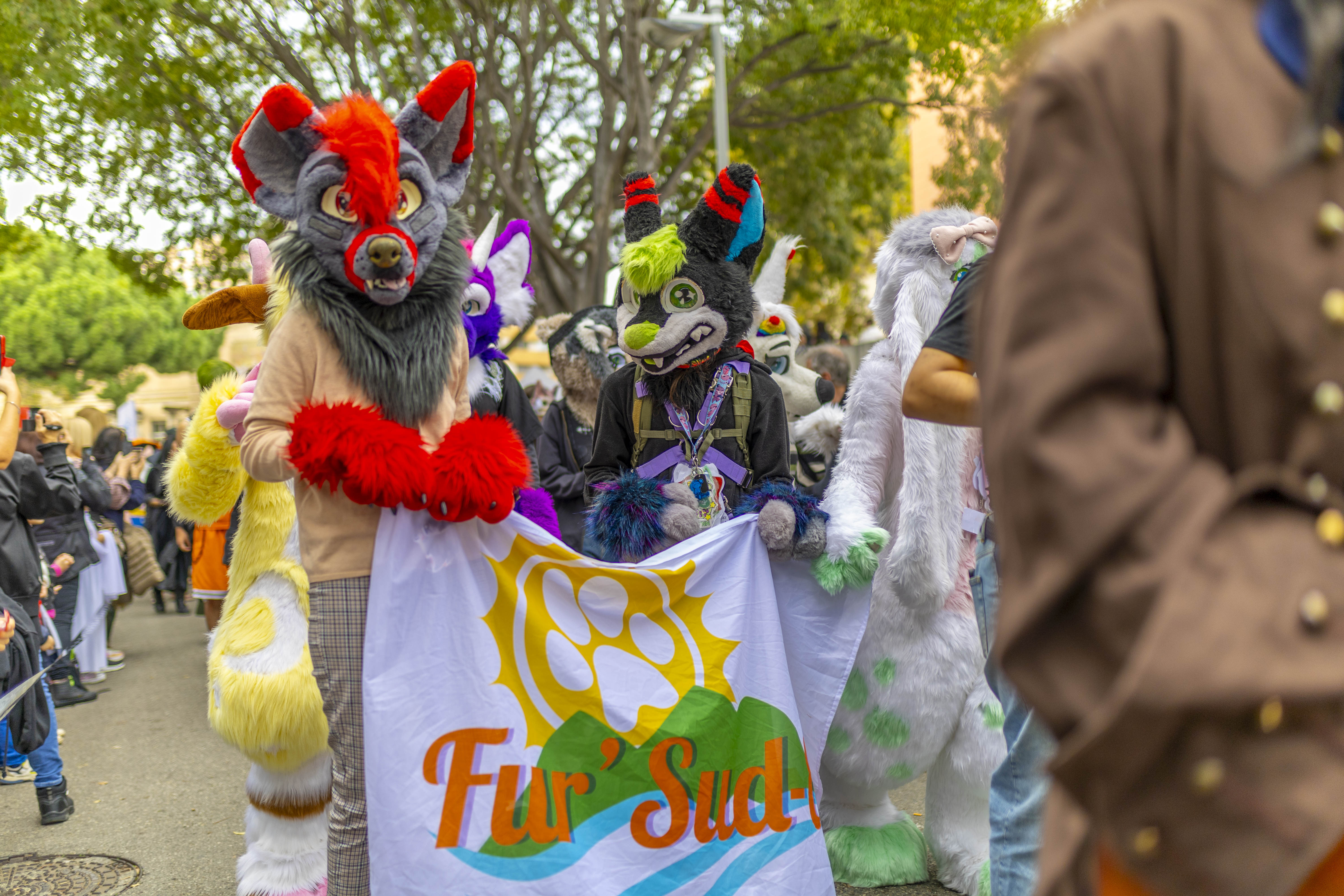 Exposition du fursuit making !